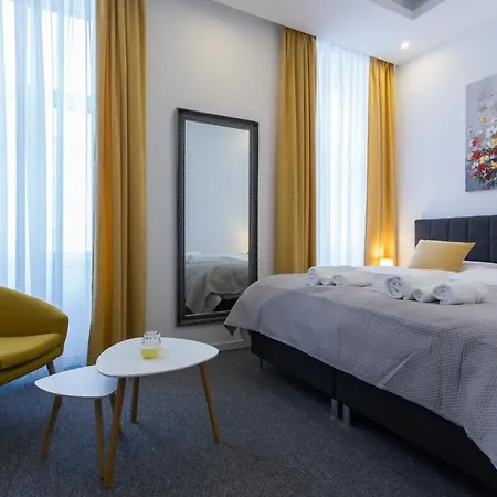 Elenas Rooms & Apartment-3